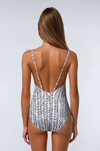 Kom Isabel Gül Detaylı V Yaka Mayo Ekru