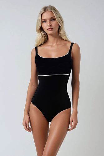 Kom Nigrum Biye Detaylı Toparlayıcı Mayo Siyah